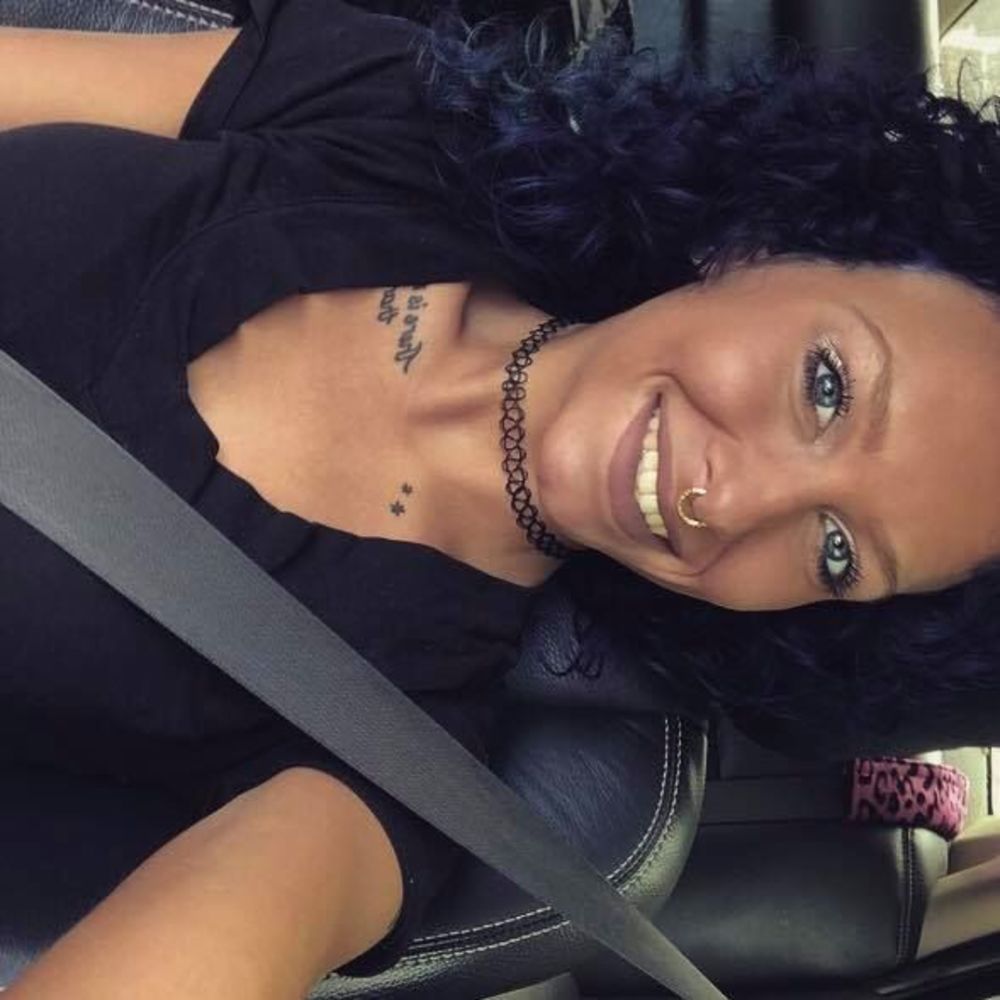 Meet your Posher, Marielle